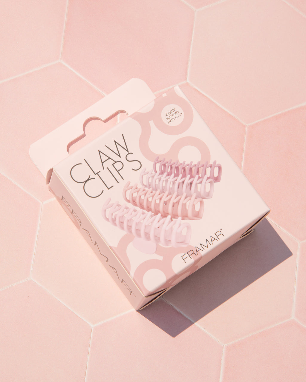 Hair clip claw, hair clip curly hair, hair clip claw styles, hair clip big, claw clip big, claw clip for thick hair, claw clip for braids, claw clip for thick curly hair, claw clip hairstyles, claw clip messy bun, claw clip medium hair, hair claw clip, y2k claw clip