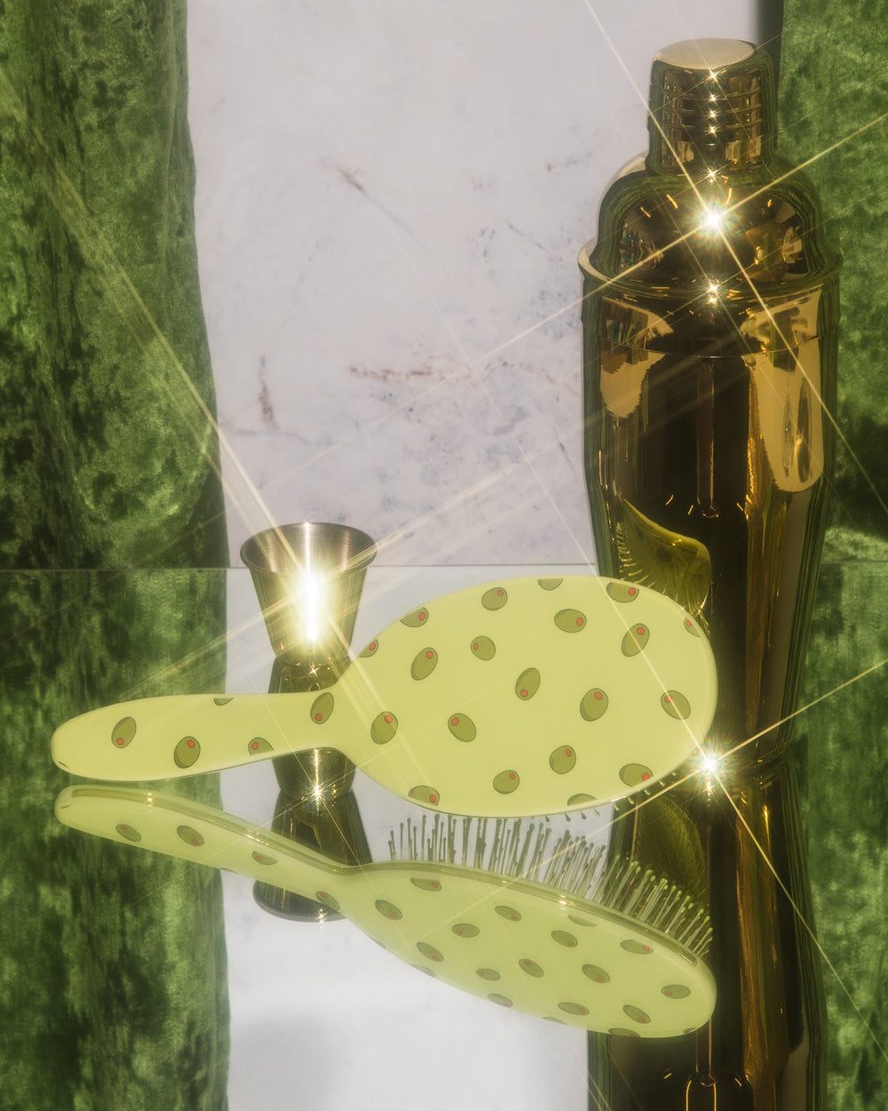 Extra Dirty Extra Olives detangle brush