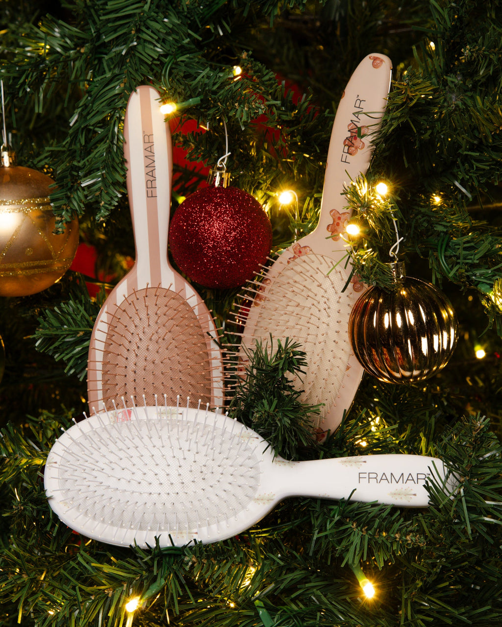 Holly Days - 9PC Detangle Brush Display