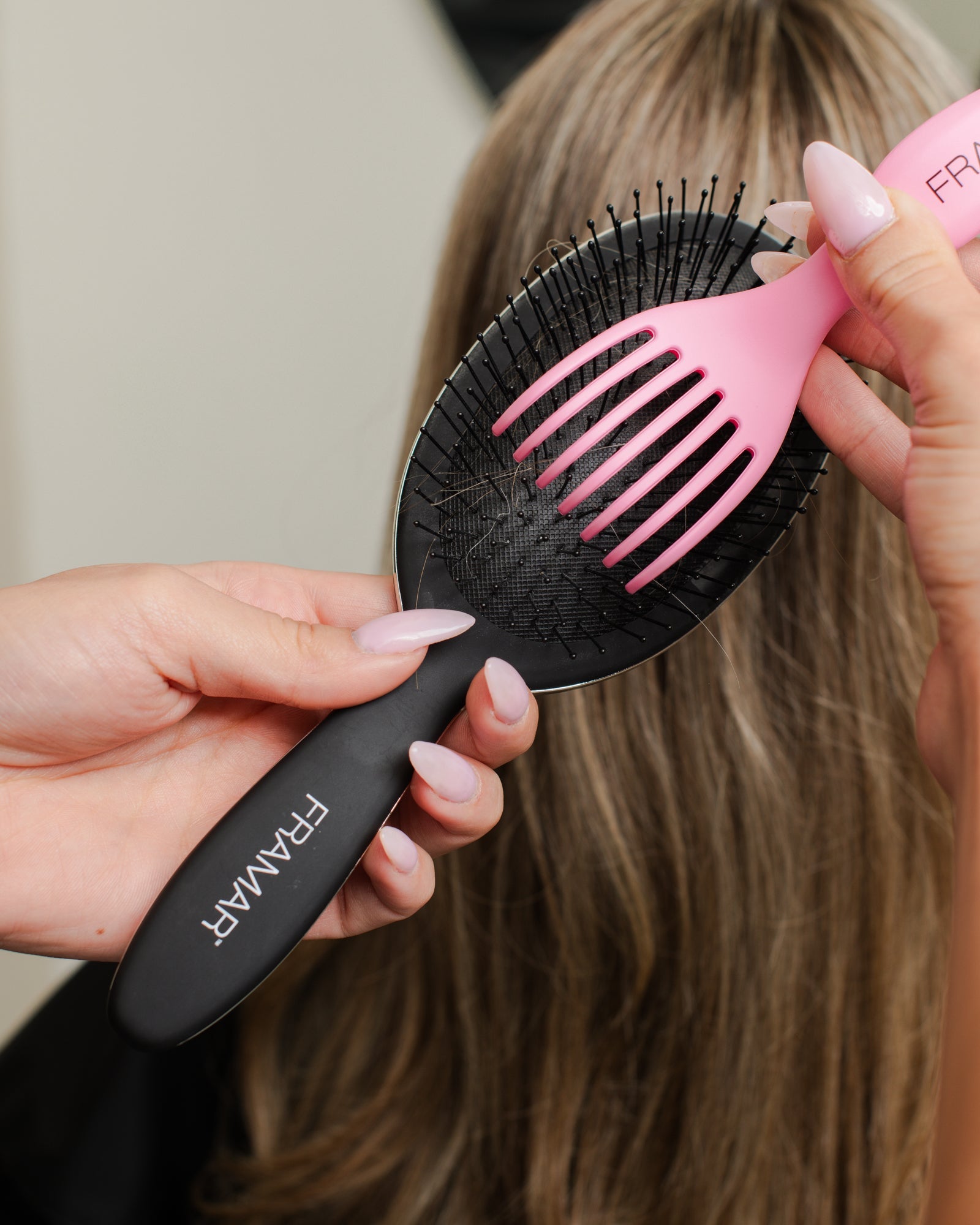 Brush Cleaner - Pink