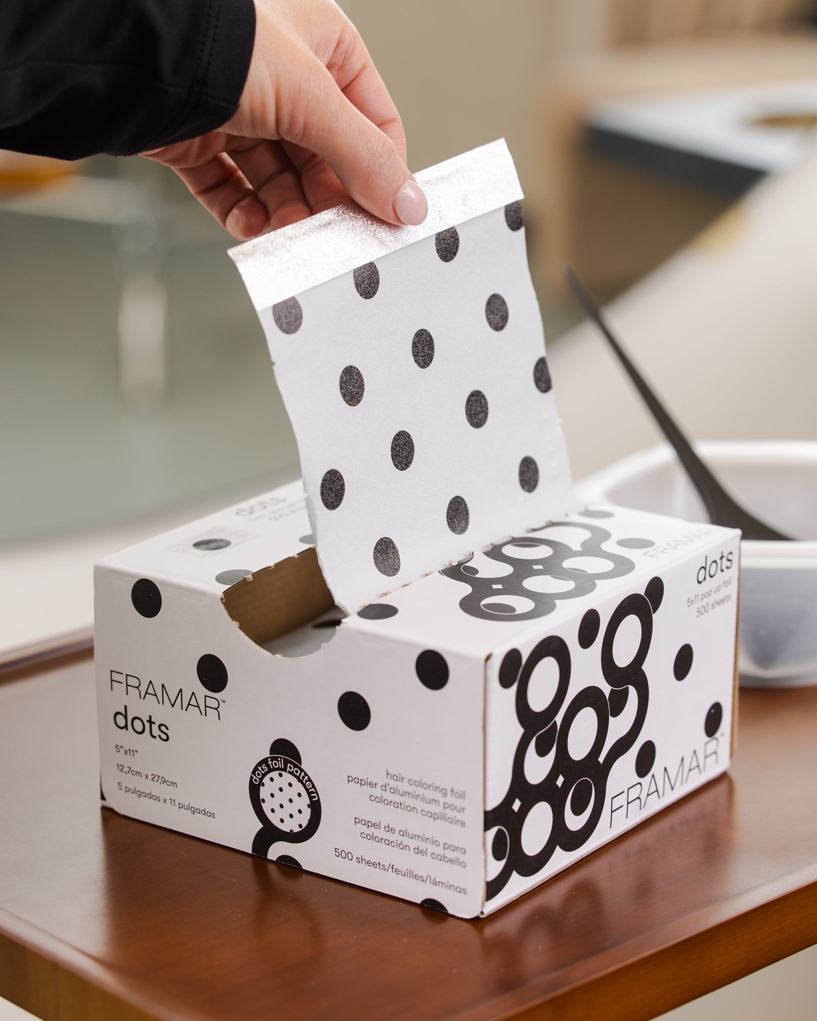 5x11 Pop Up - Black & White Dots