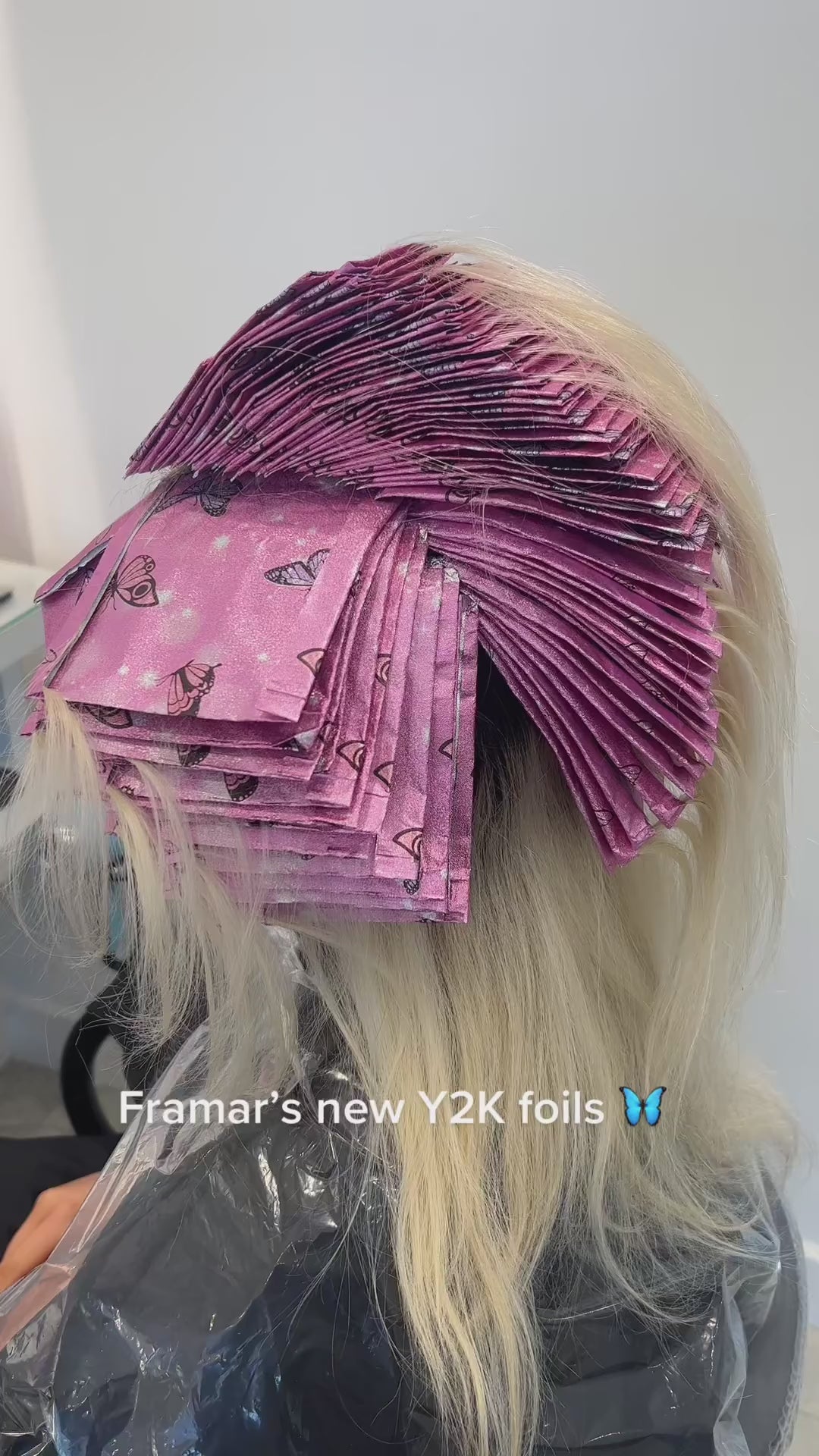 Y2K - Pop Up UGC video