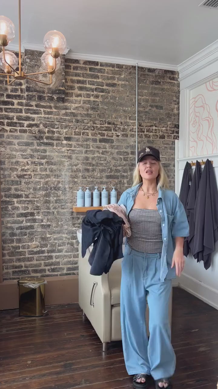 Beige & White - Checkered Towels UGC video