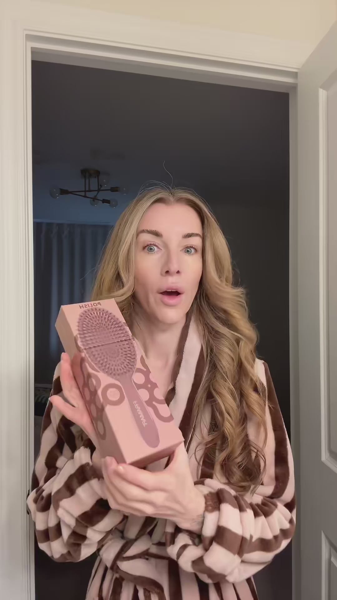Chocolate - Polish Brush UGC video